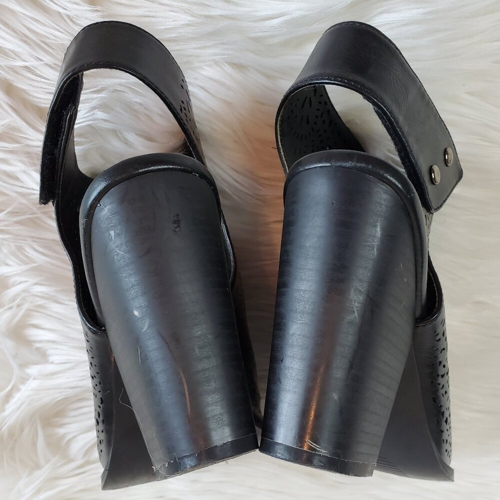 Jessica Cline Black Open Toe Laser Cut Chunky Heel SZ 7.5 - Picture 10 of 15